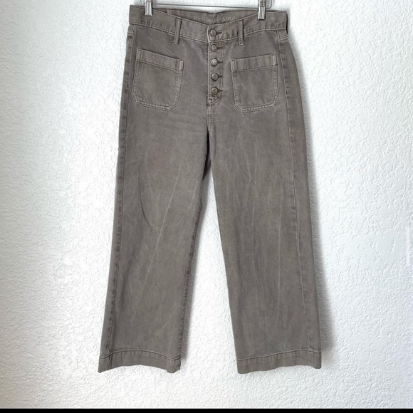 American Eagle high rise button fly capri - Picture 1 of 3